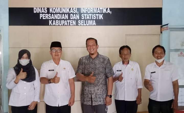 f5784b09-ff10-4cbb-9644-9ee0397046f3