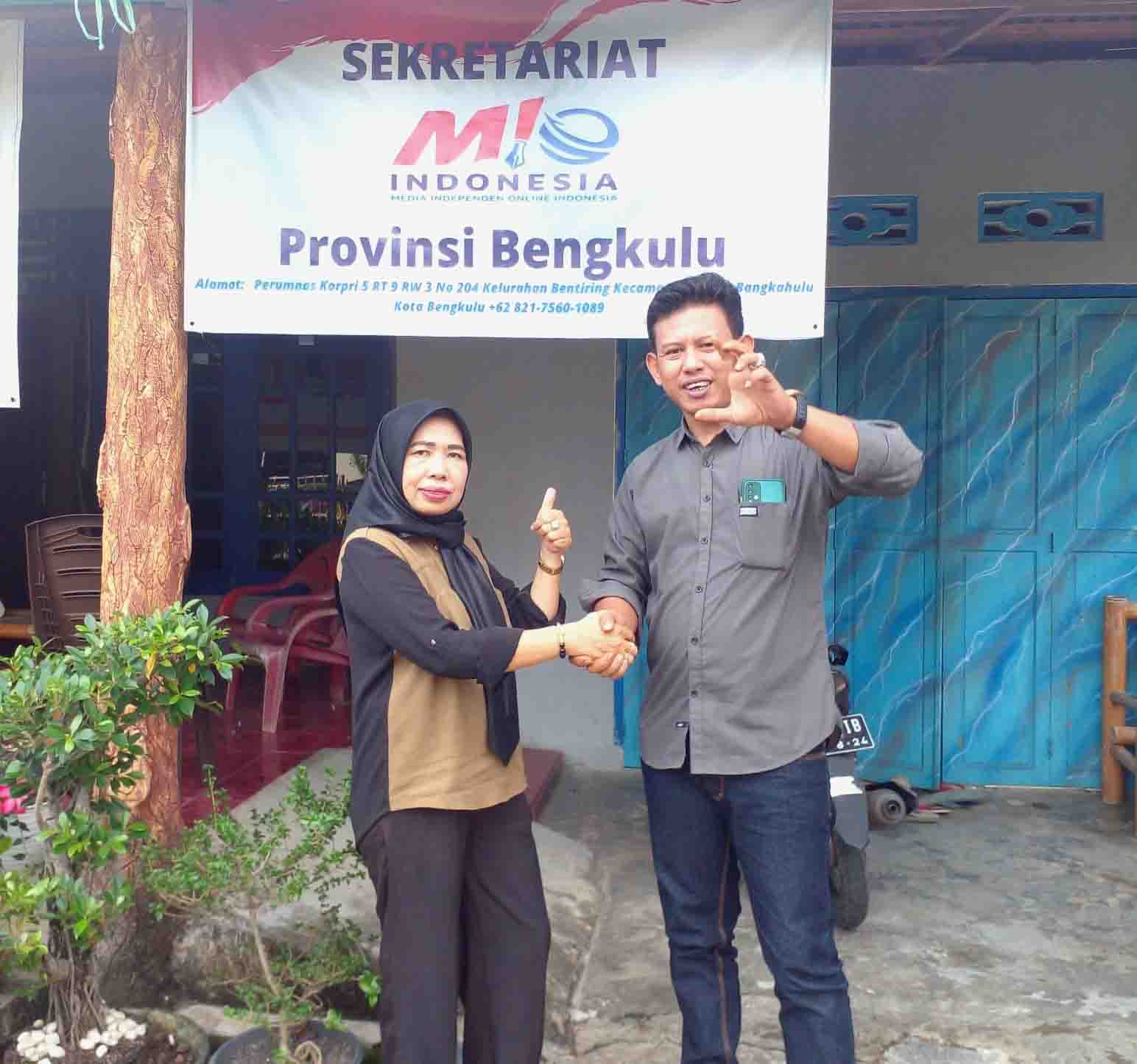 Ketua MIO Bengkulu, Evanish setelah dan Sekertaris MIO Bengkulu Ujang Martin