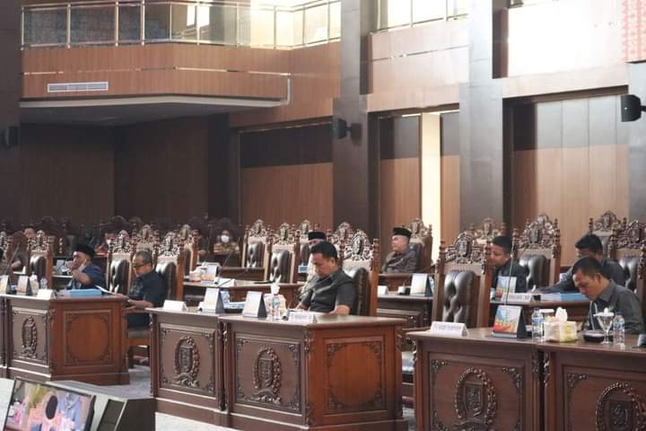 Paripurna DPRD Kota Lubuklinggau Agenda Penyampaian LPJ APBD 2021 Oleh Wali Kota