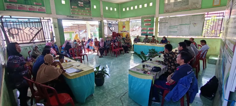 Pembagian BlT DD Desa Talang Gelompok Sebanyak 71 KK