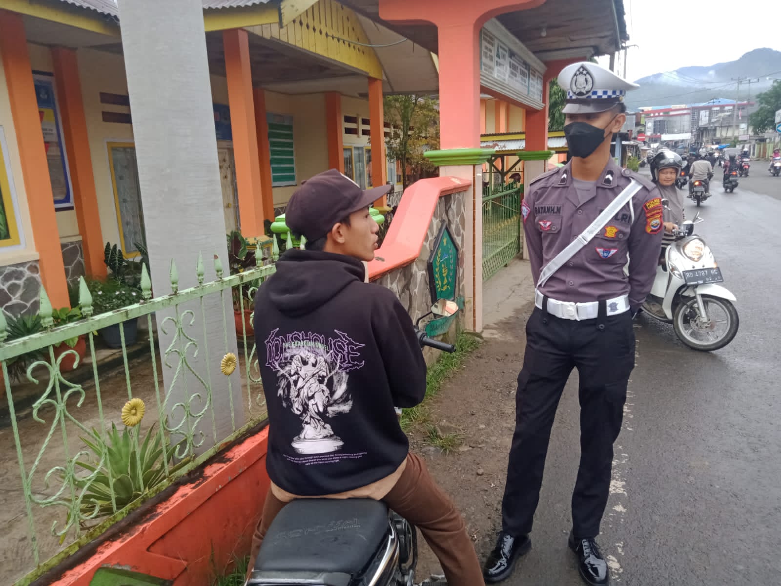 Patroli, Satlantas Polres Lebong Tegur Pengendara yang Tak Taat Lalu Lintas