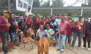 09923F98-0201-4872-B372-3100CC1457AD