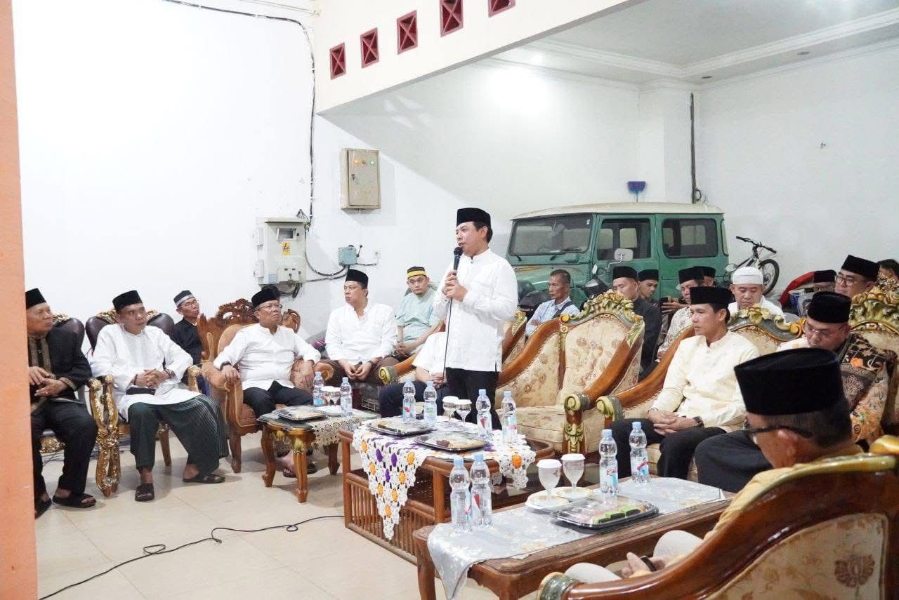 8cf23810-87f7-4a21-85ae-8d3b8b82638a